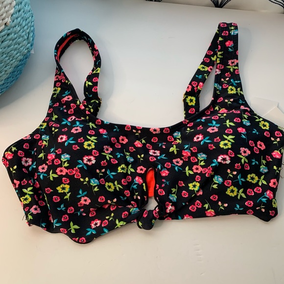 Cyn & Luca Swimsuit Top floral print/ Blqck Large - Picture 2 of 16